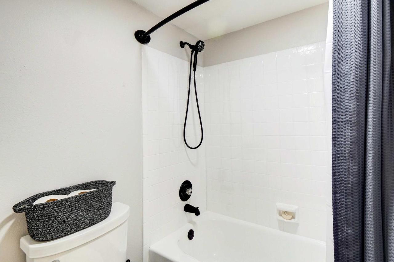 Central Breckenridge Condo With Hot Tub Walk To Ski Екстер'єр фото