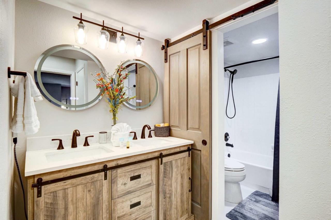 Central Breckenridge Condo With Hot Tub Walk To Ski Екстер'єр фото